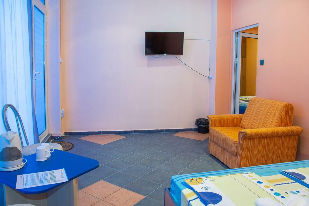 Dara Hotel Primorsko Exterior photo